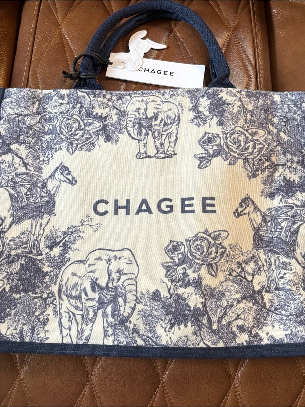 TOTE BAG by CHAGEE printed toile design in Navy